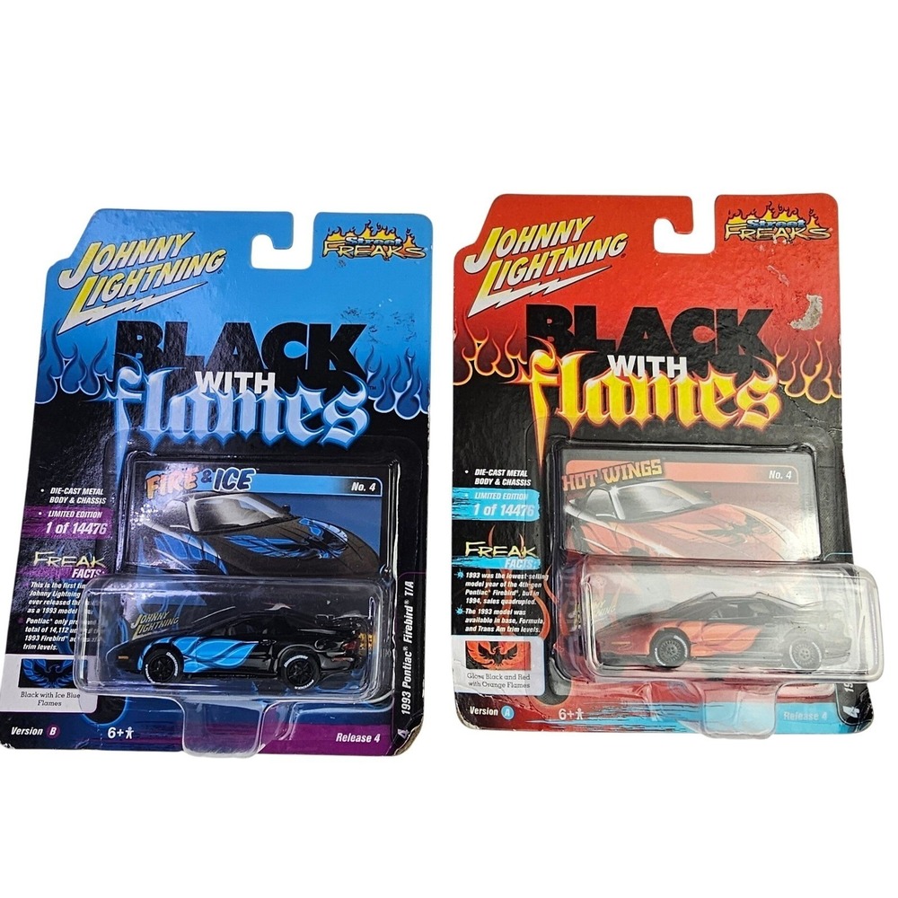 Johnny Lightning 1993 Pontiac Firebird T/A Black with Flames Set Version A & B